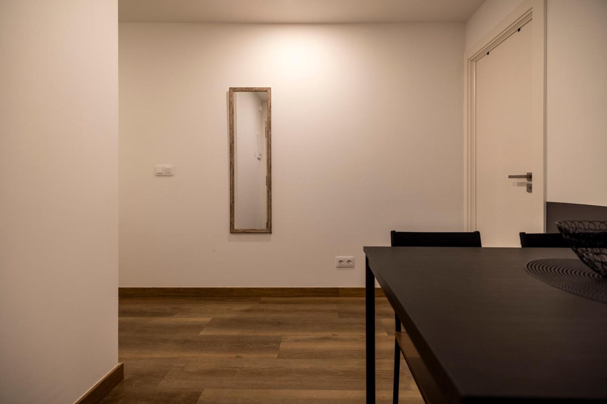 Estudio Para Grupos Pequenos En El Pas De La Casa - Centrico Екстер'єр фото